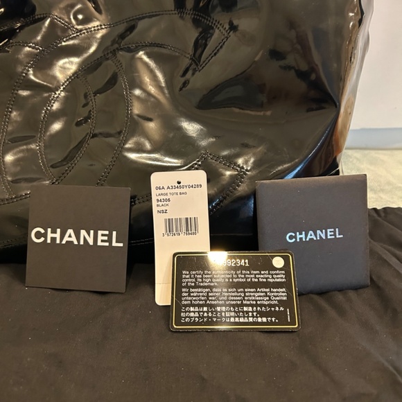 Chanel Coco Grand Cabas Black Vinyl Tote Bag size XL - Picture 9 of 16